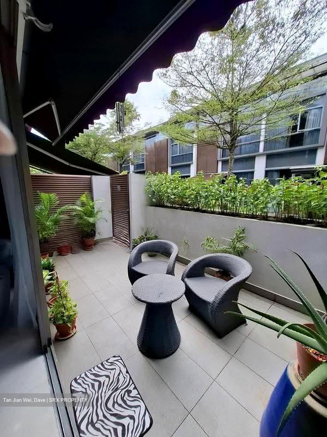 Hillcrest Villa (D11), Terrace #625298301